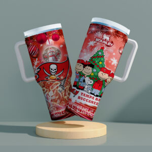 Tampa Bay Buccaneers x Snoopy Christmas Stanley Tumbler 2025 – Limited Holiday Edition