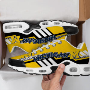 Michigan Wolverines Personalized Air Max Shoes Air Cushion Sneakers