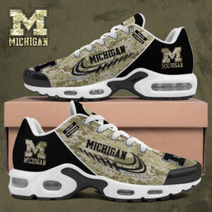 Michigan Wolverines Shoes 2025 Version Custom Name, Camouflage Shoes, Gifts For Football Lovers Ph636