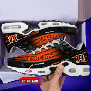 Personalized Chicago Bearsblack And Team Color Stripes Black Air Max Shoes Air Cushion Sneakers