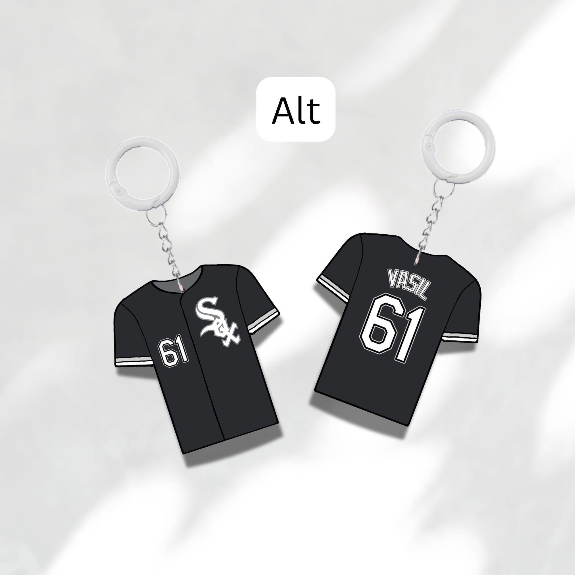 Custom Keychain Chicago Baseball Pattern Baseball Player Gift Personalized Name And Number Bag Tag 4 Custom Keychain Chicago Baseball Pattern Baseball Player Gift Personalized Name And Number Bag Tag - Image 4