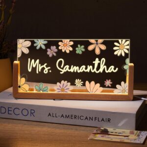 Personalized Teacher Name Sign - LED Illuminated Daisy Floral Desk Lamp