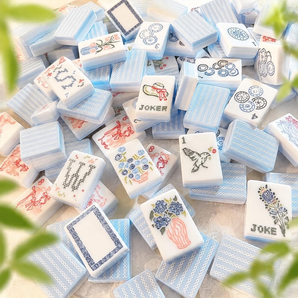 Blue & White Floral American Mahjong Set - 160 Acrylic Tiles, Mat, Storage Bag & Accessories 5 Blue & White Floral American Mahjong Set - 160 Acrylic Tiles, Mat, Storage Bag & Accessories - Image 5
