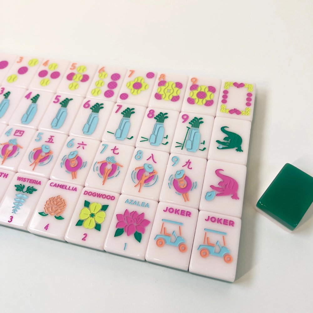 Classic Club American Mahjong Set - 160 Acrylic Tiles, Mat, Storage Bag & Accessories 4 Classic Club American Mahjong Set - 160 Acrylic Tiles, Mat, Storage Bag & Accessories - Image 4