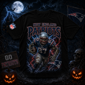Unisex New England Patriots Spooky Skeleton Football Player Halloween 2026 Graphic Shirt for Football Fans