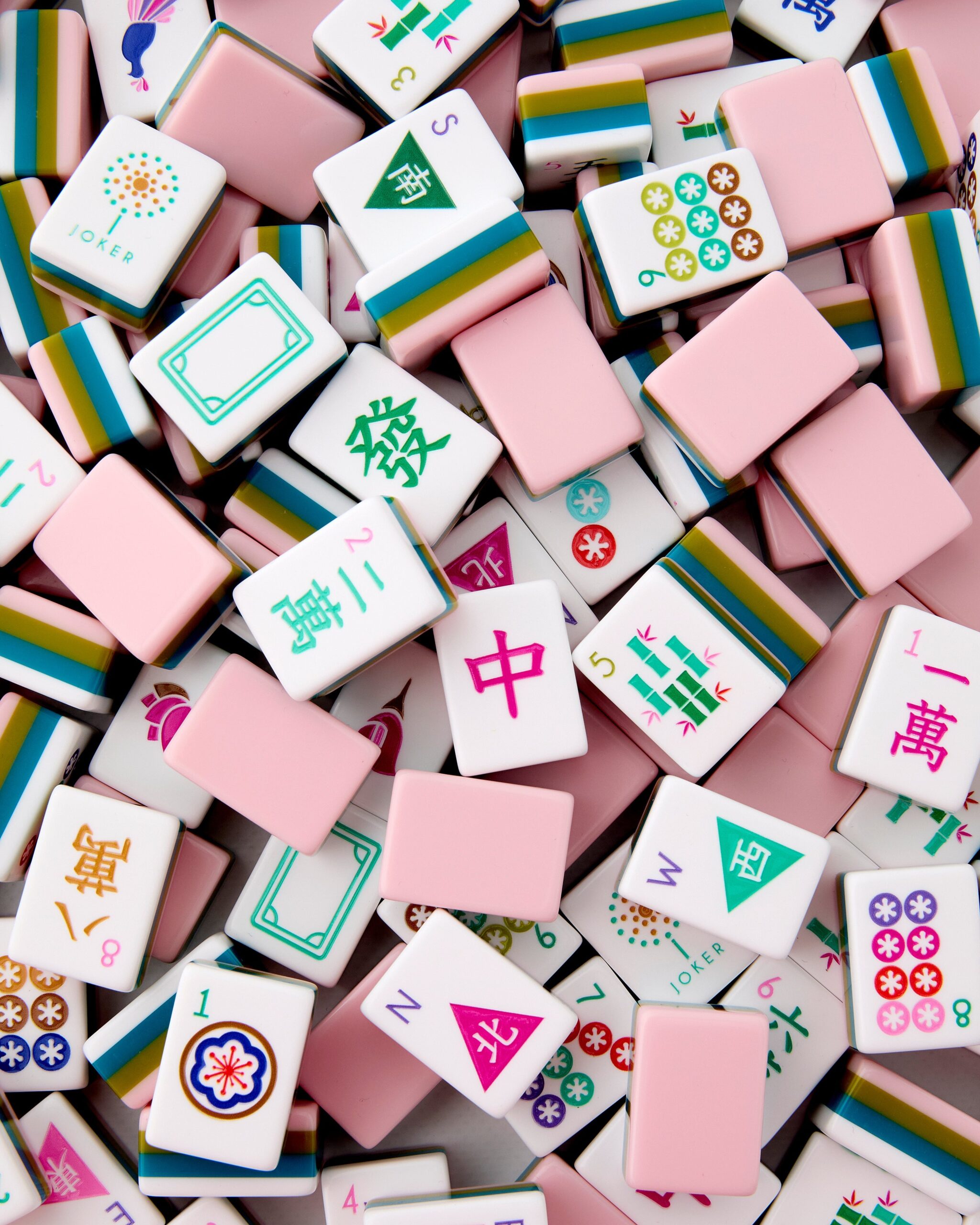Festive Floral American Mahjong Set - 160 Acrylic Tiles, Mat, Storage Bag & Accessories 6 Festive Floral American Mahjong Set - 160 Acrylic Tiles, Mat, Storage Bag & Accessories - Image 6