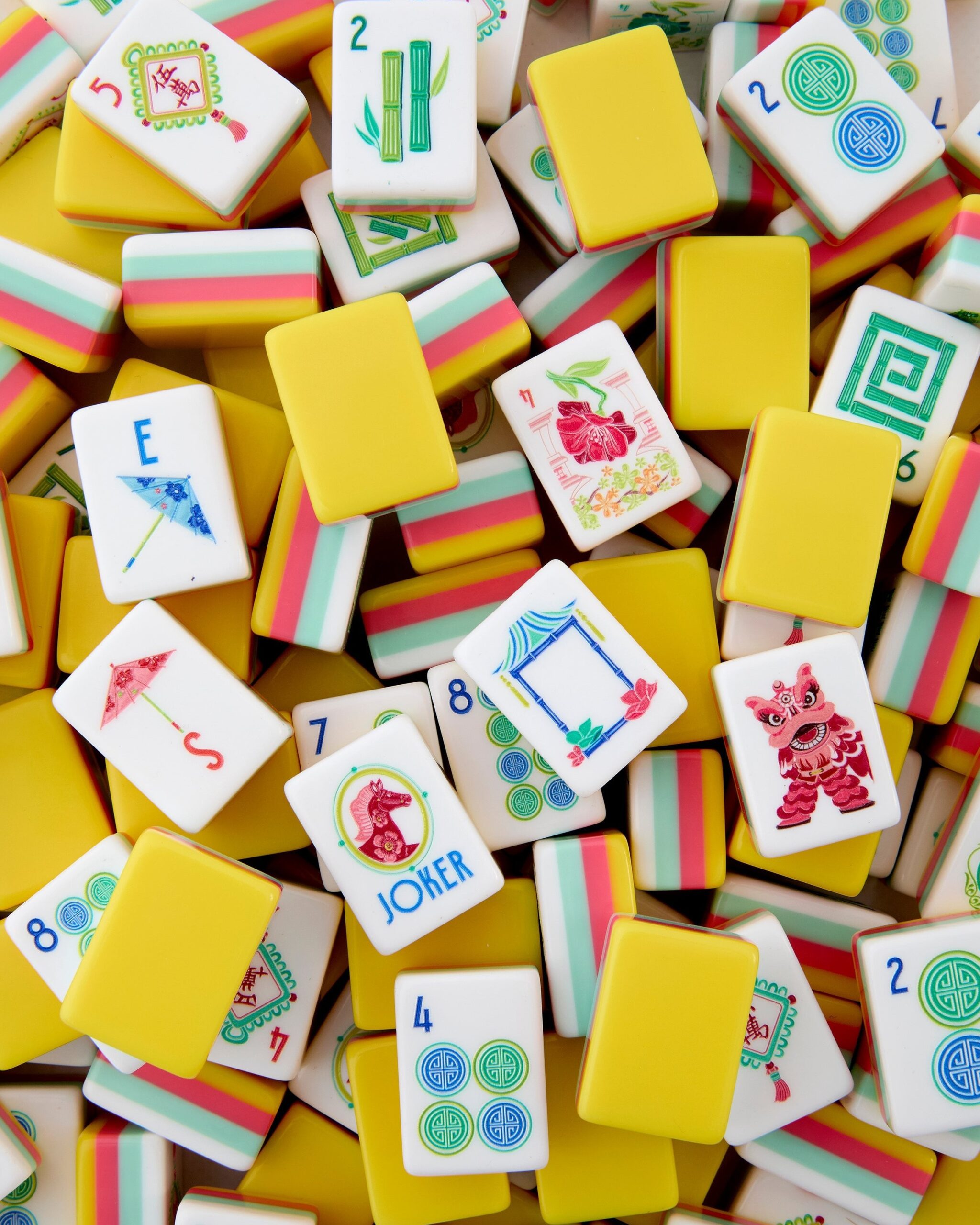 Bright Multicolor Floral American Mahjong Set - 160 Acrylic Tiles, Mat, Storage Bag & Accessories 6 Bright Multicolor Floral American Mahjong Set - 160 Acrylic Tiles, Mat, Storage Bag & Accessories - Image 6