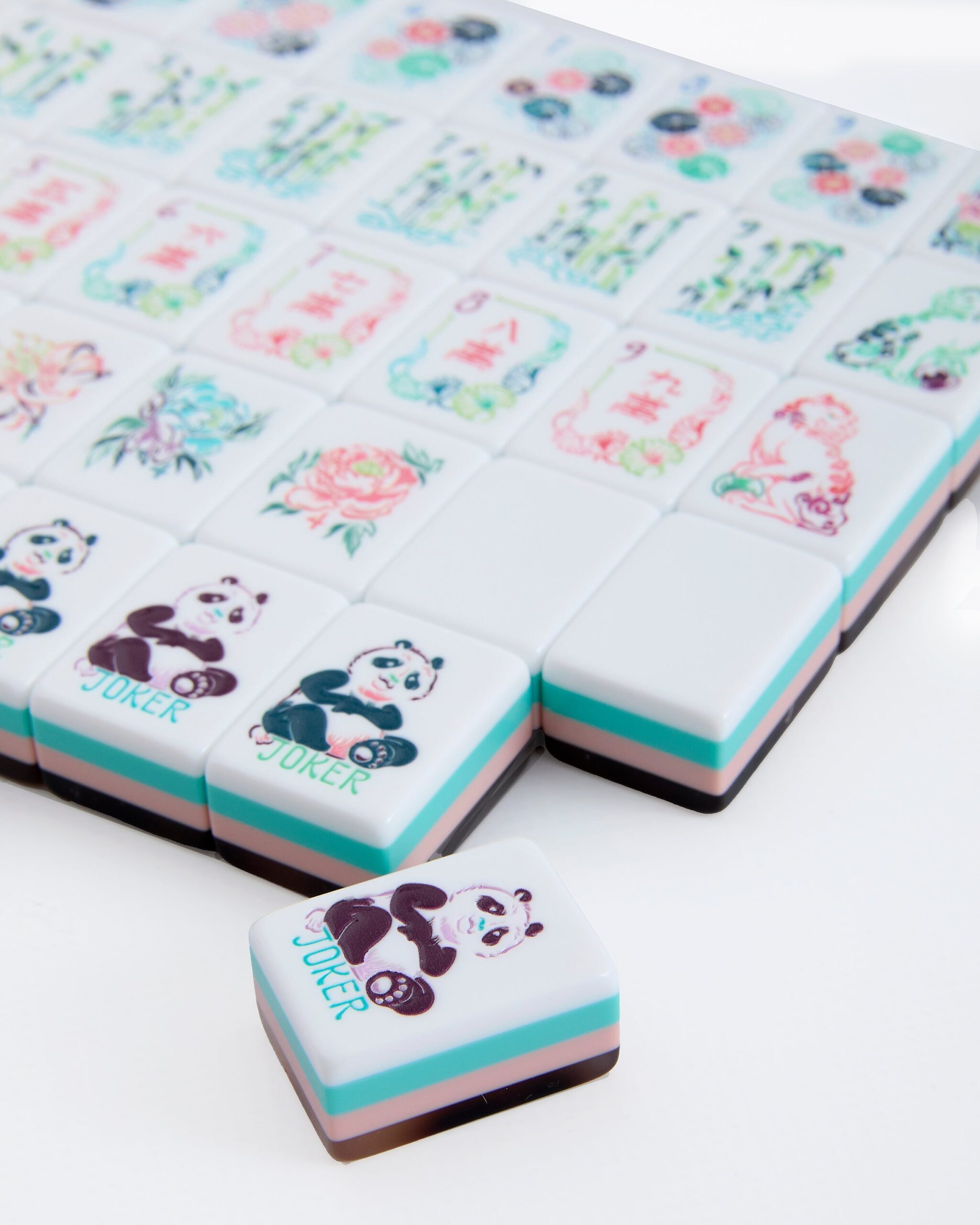 Chinoiserie Floral American Mahjong Set - 160 Acrylic Tiles, Mat, Storage Bag & Accessories 3 Chinoiserie Floral American Mahjong Set - 160 Acrylic Tiles, Mat, Storage Bag & Accessories - Image 3